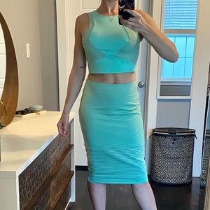 Crop Top and Skirt Set M
